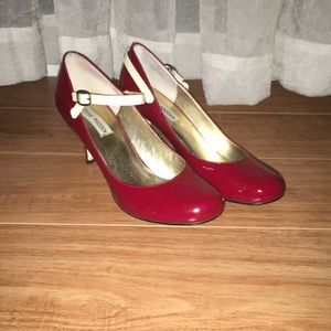 Steve Madden Luvvy Red Patent & Cream Convertibles